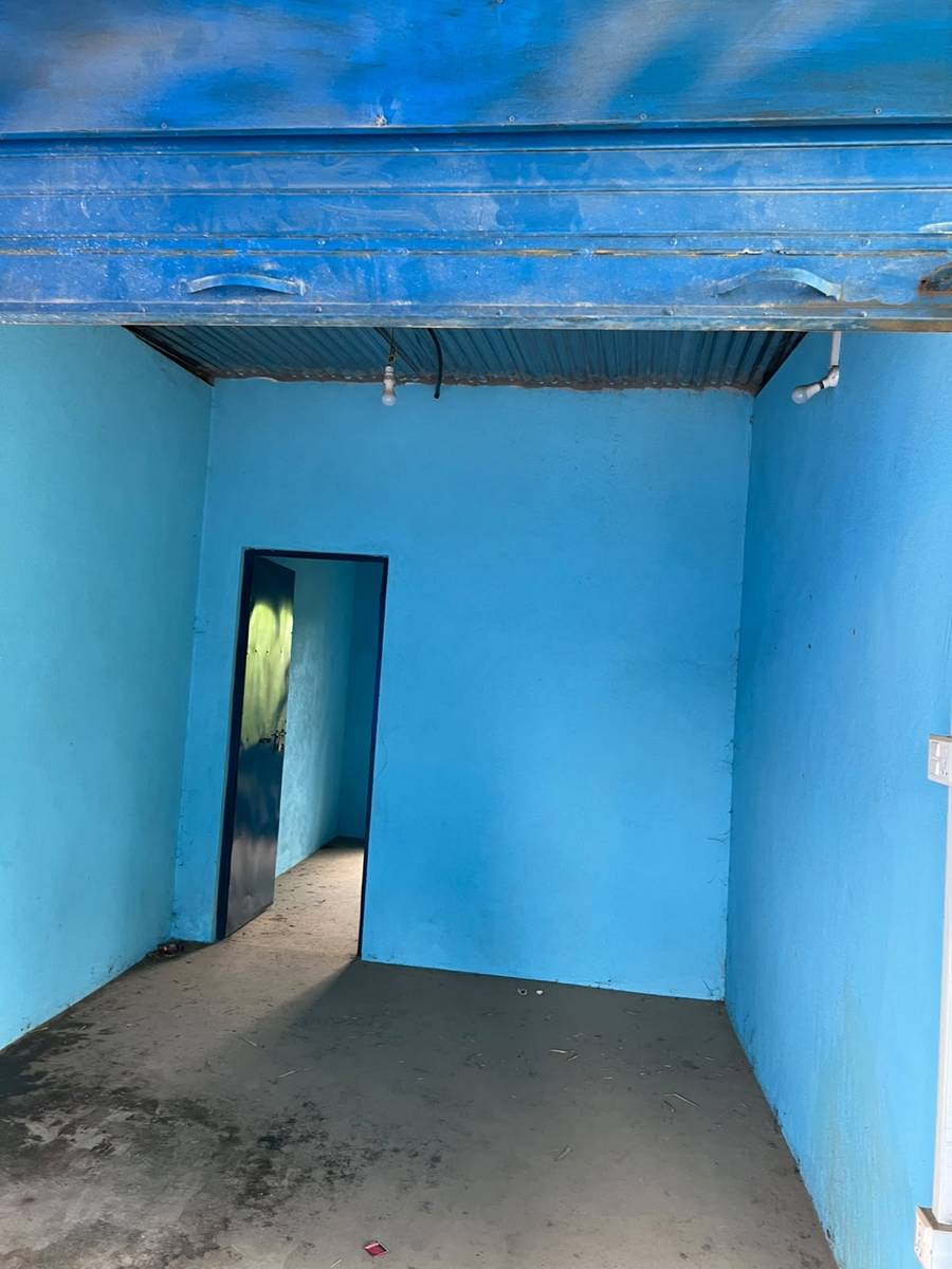 2 Shutter 2 room , single single available, +977 976-5351938