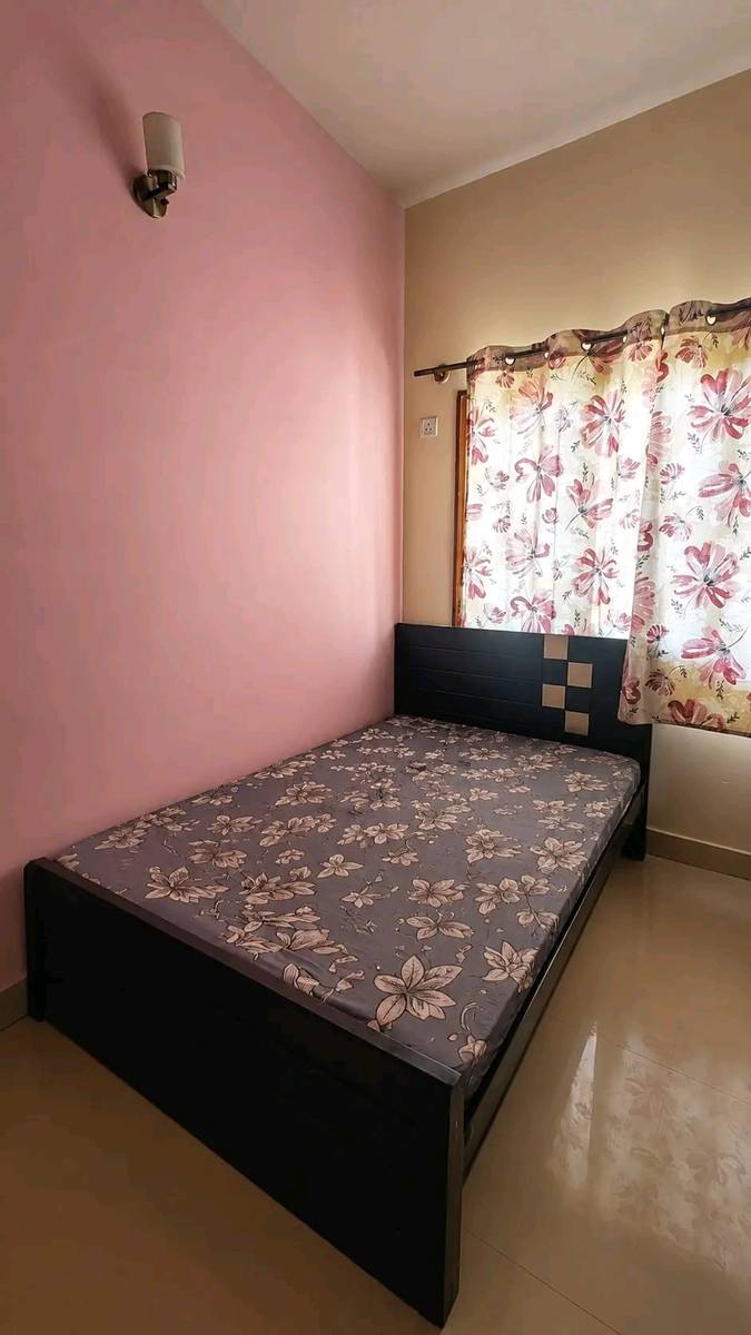 Bright single room and washroom in Sundhara kathmandu