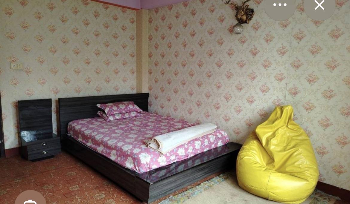 1bhk or 1room 1 Kitchen