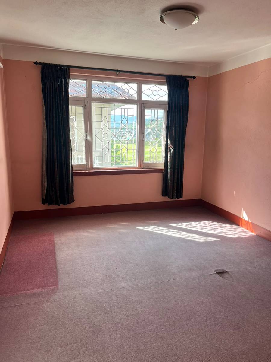 One Room with kitchen available for rent